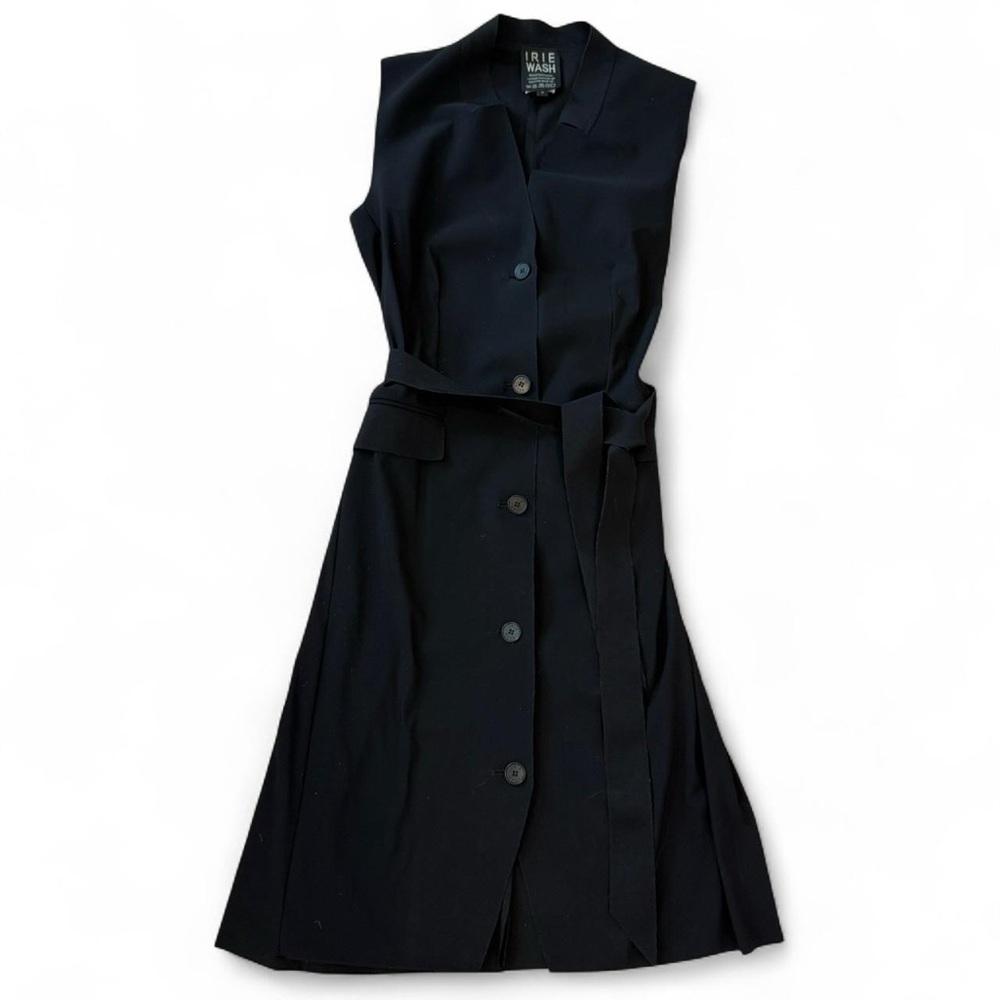 Black Sleeveless Dress